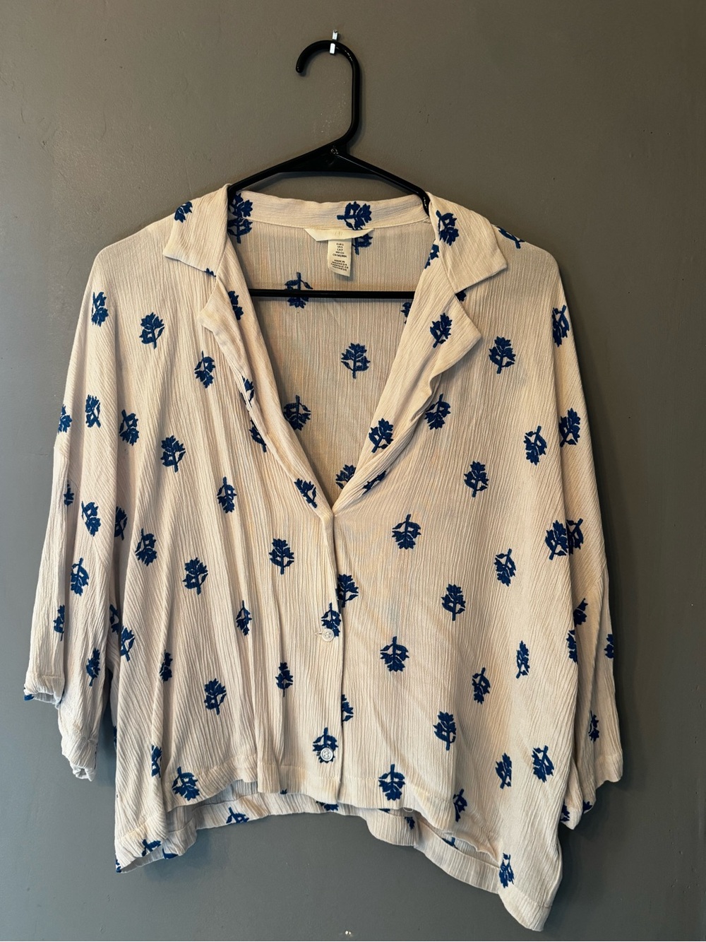 H&M Cream Button-Down Shirt with Blue Floral Motif